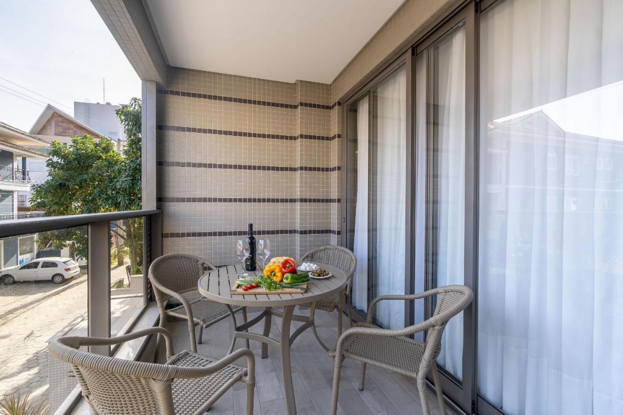 Porto Madero - Apartamento Alto Padrao Em Condo Com Piscina Bombinhas Exterior photo